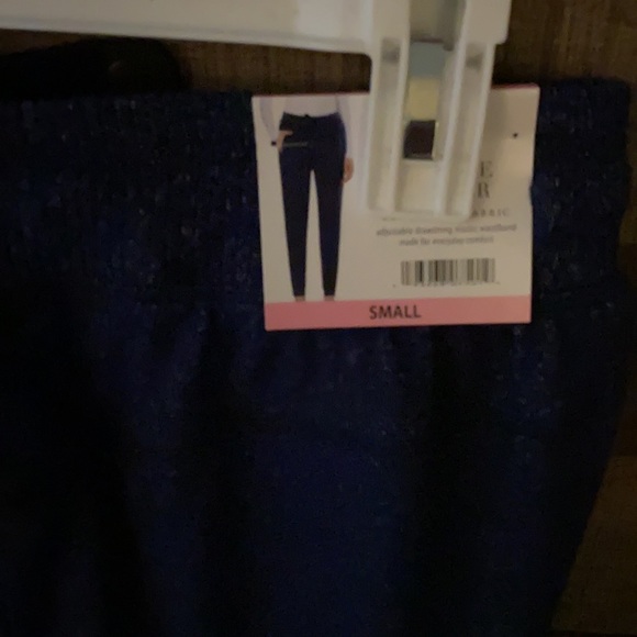 favorite lounge jogger size S - Picture 3 of 5